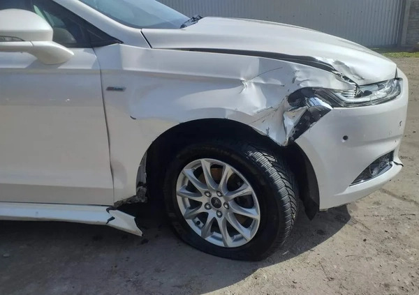 Ford Mondeo cena 41900 przebieg: 126000, rok produkcji 2017 z Pszów małe 529